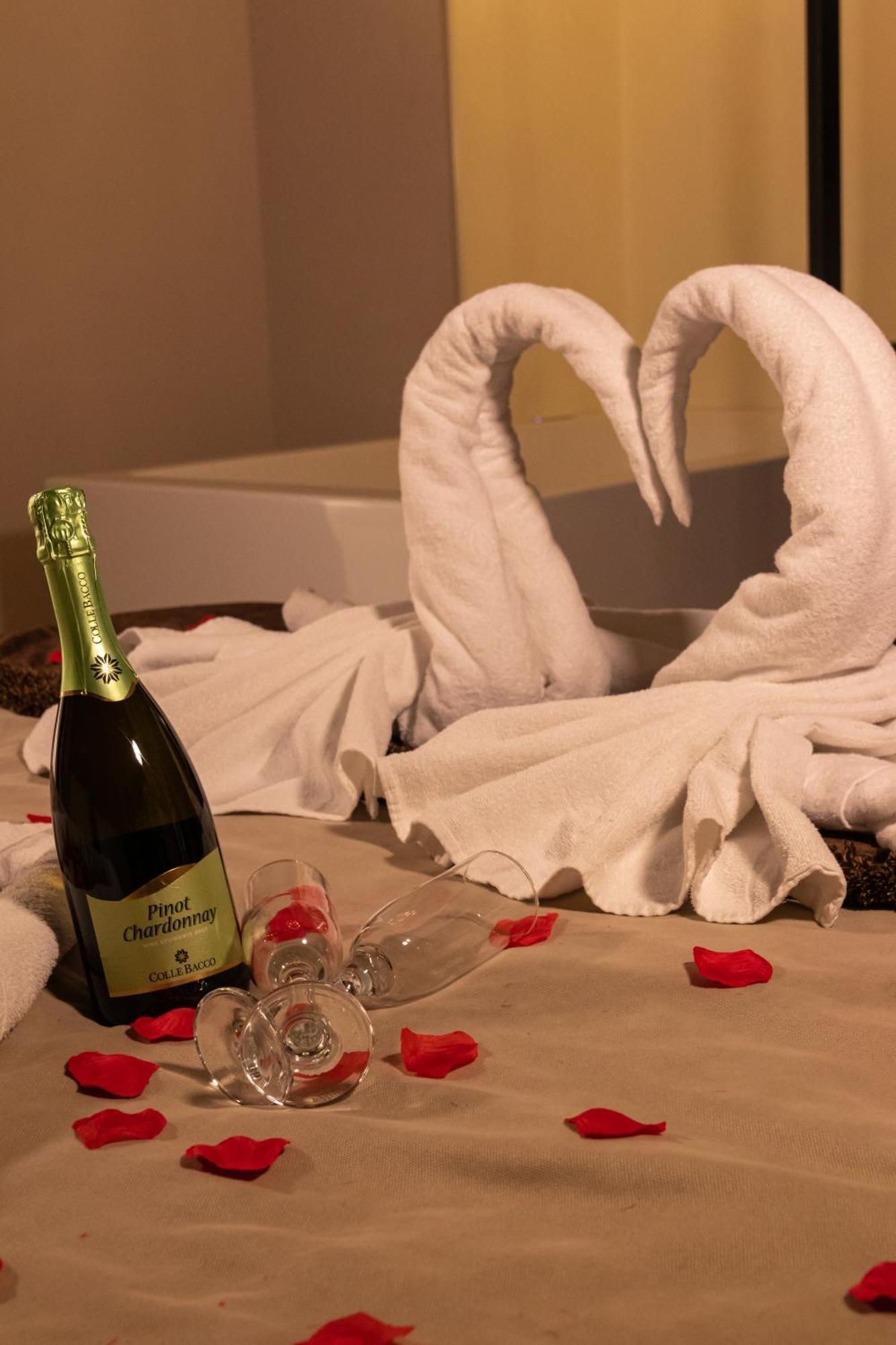 Duomo Luxury Suites Napoli Eksteriør bilde